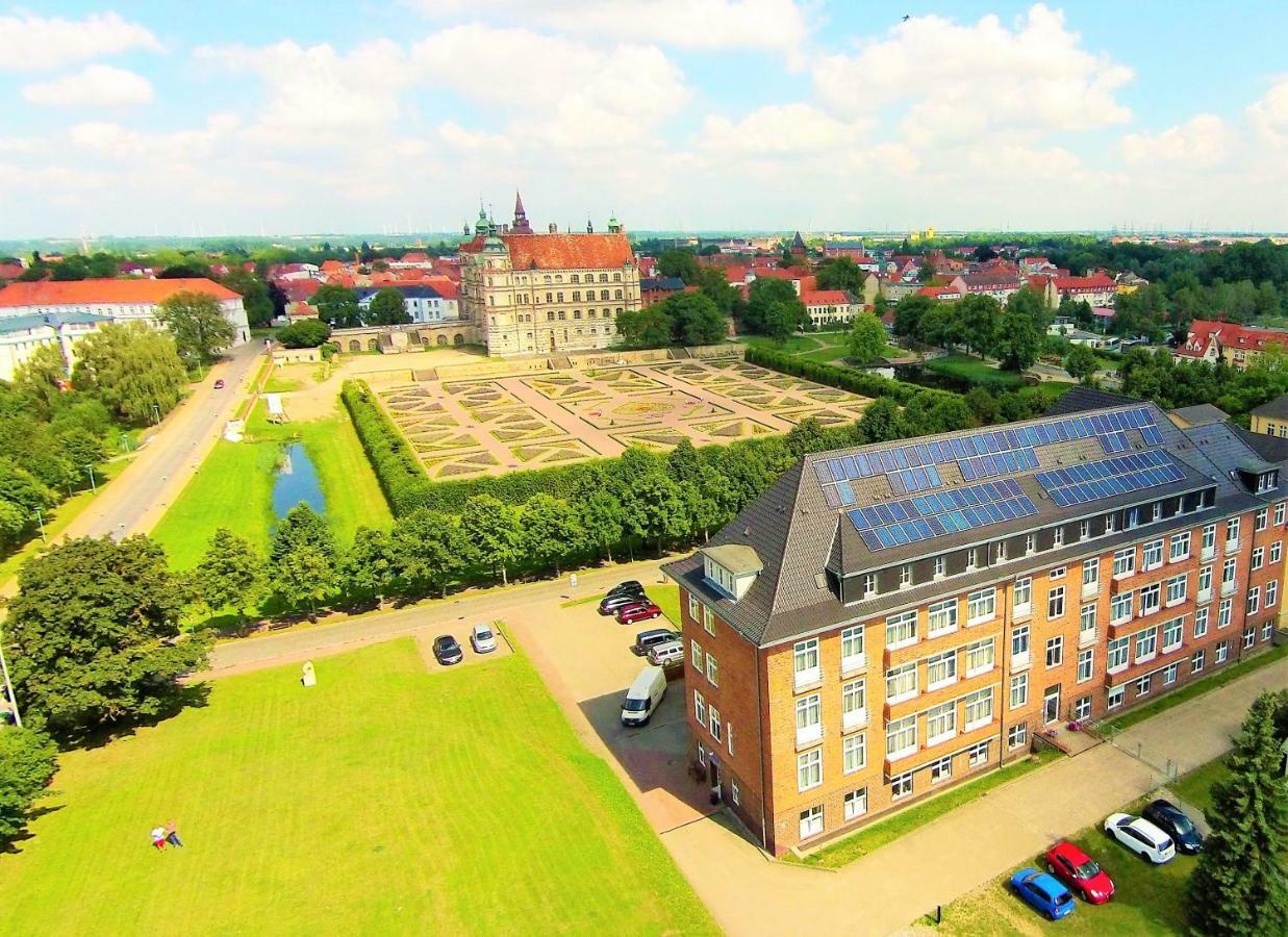 Am Schlosspark Hotel Güstrow